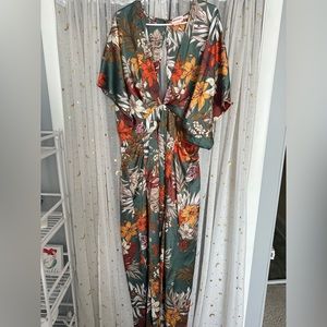 Showpo. Floral Azrael Maxi Dress